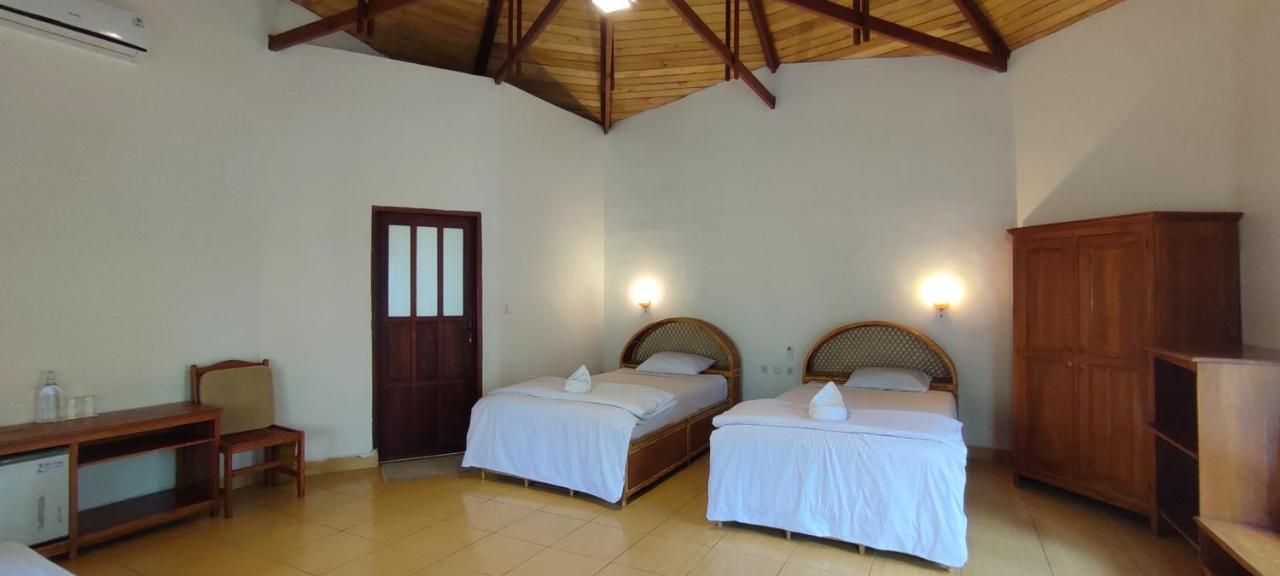 Bara Beach Bungalows Bira Exterior photo